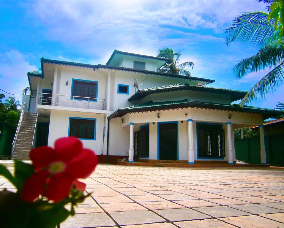 The Hotel Paradise カトゥナカヤ エクステリア 写真